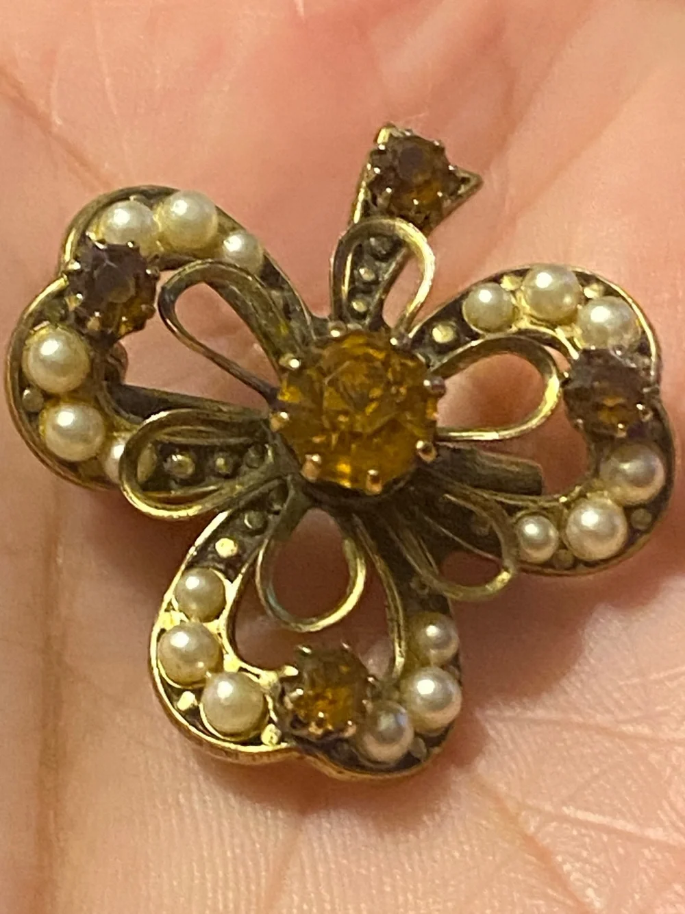 Vintage Gold Tone Coro Brooch 3-Leaf Clover Amber/ Topas Rhinestones Faux Pearls